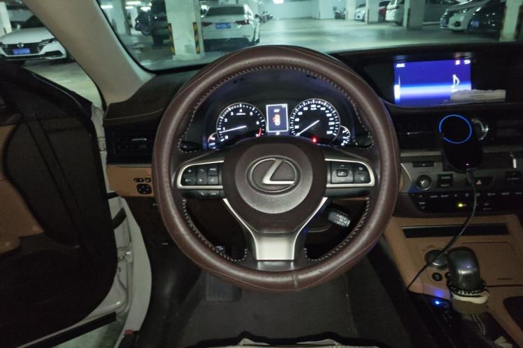 Used Lexus ES 2015 200 Elite Edition Steering Wheel