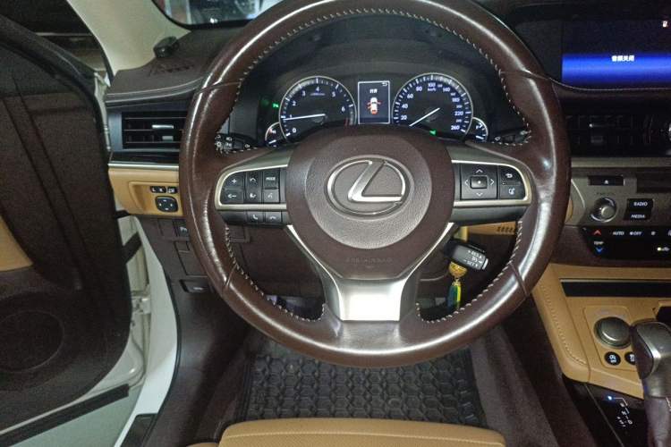 Used Lexus ES 2015 200 Elite Edition Steering Wheel