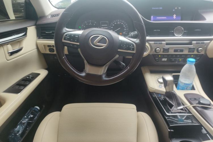 Used Lexus ES 2015 200 Elite Edition Steering Wheel
