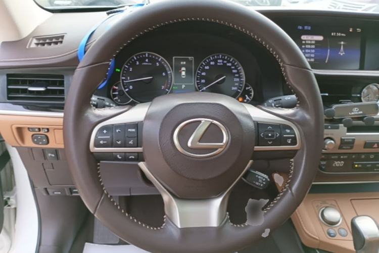 Used Lexus ES 2015 200 Elite Edition Steering Wheel