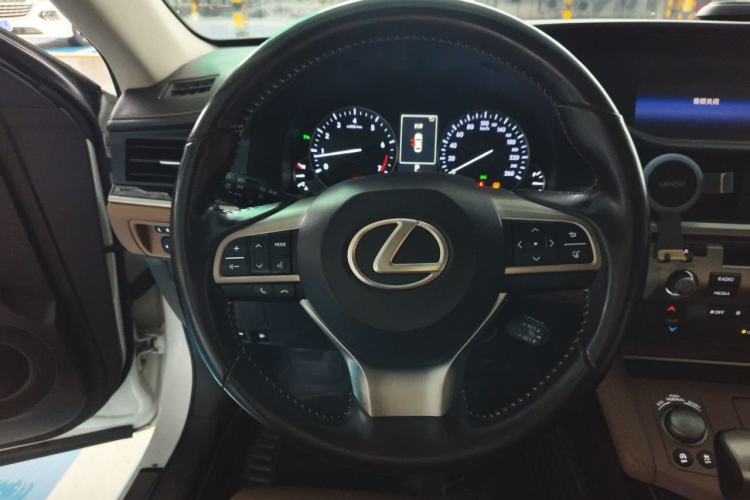 Used Lexus ES 2015 200 Elite Edition Steering Wheel