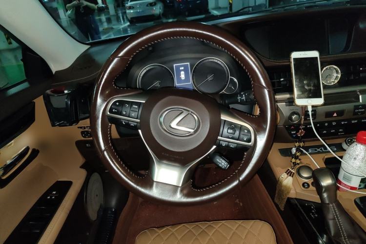 Used Lexus ES 2015 200 Comfort Edition Steering Wheel