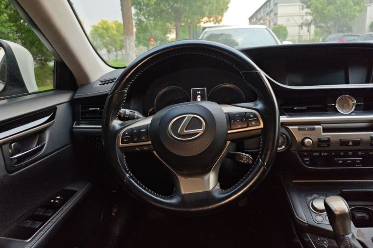 Used Lexus ES 2015 200 Elite Edition Steering Wheel