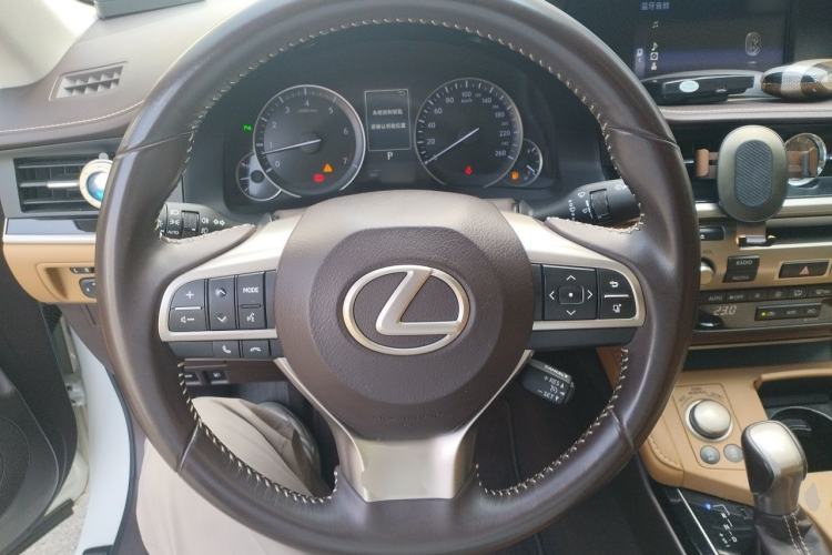 Used Lexus ES 2015 200 Elite Edition Steering Wheel