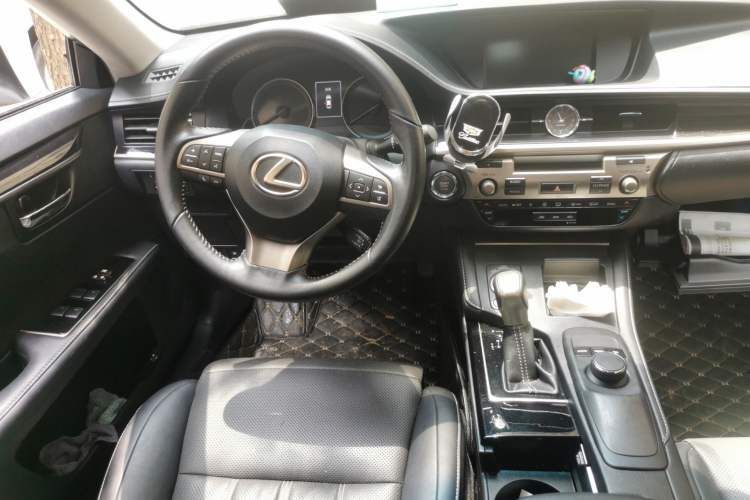 Used Lexus ES 2015 200 Elite Edition Steering Wheel