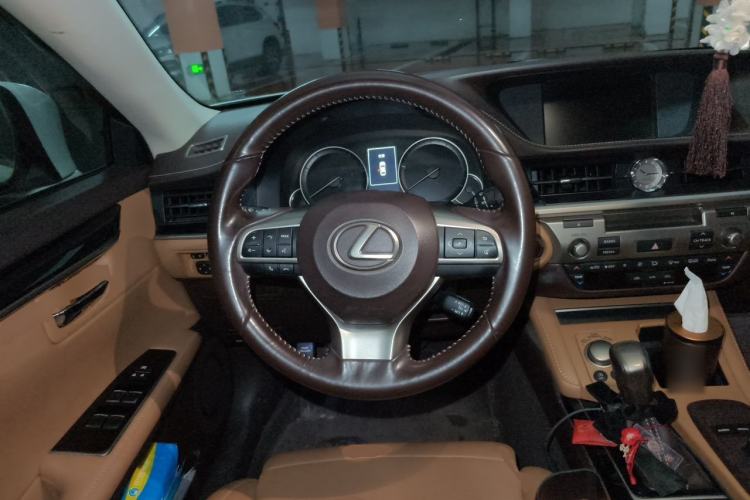 Used Lexus ES 2015 200 Elite Edition Steering Wheel