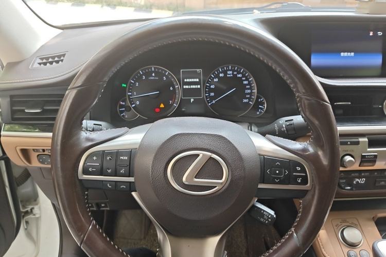 Used Lexus ES 2015 200 Elite Edition Steering Wheel