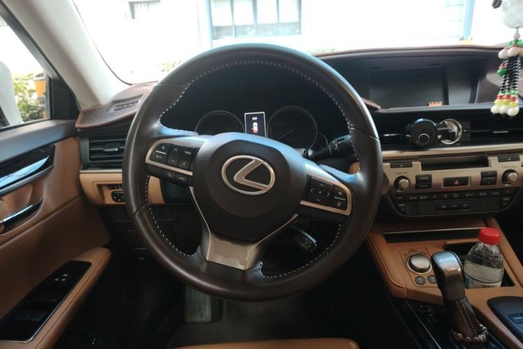 Used Lexus ES 2015 200 Elite Edition Steering Wheel