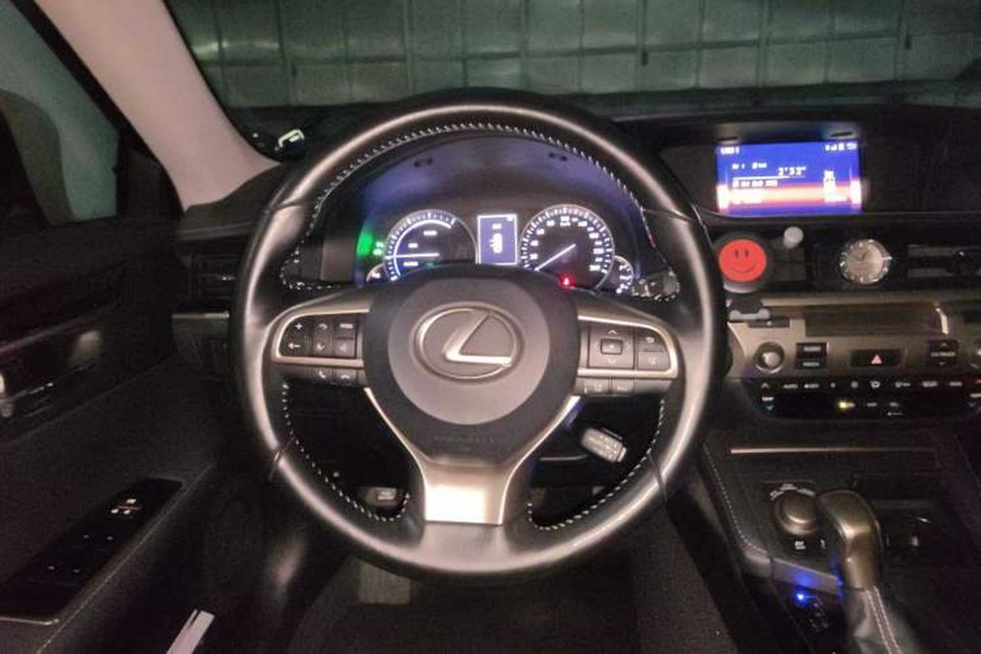 Used Lexus ES 2015 300h Comfort Edition Steering Wheel
