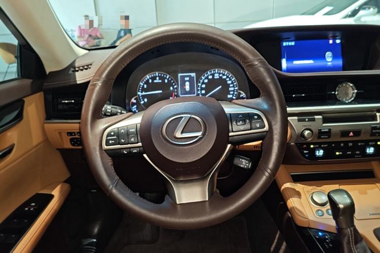 Used Lexus ES 2015 200 Elite Edition Steering Wheel