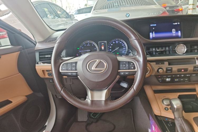 Used Lexus ES 2015 200 Comfort Edition Steering Wheel