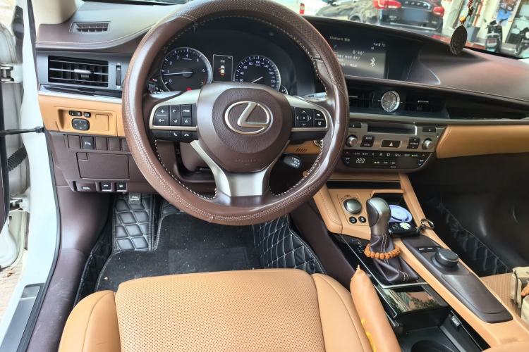 Used Lexus ES 2015 200 Elite Edition Steering Wheel