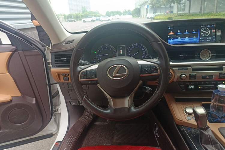 Used Lexus ES 2015 200 Elite Edition Steering Wheel