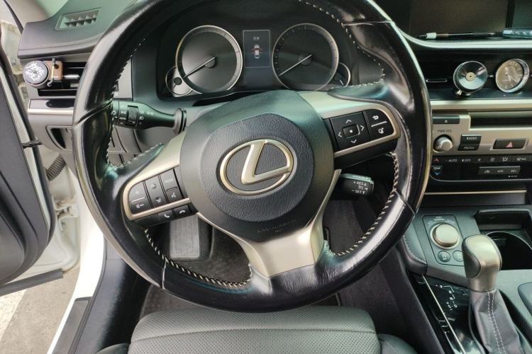 Used Lexus ES 2015 200 Elite Edition Steering Wheel