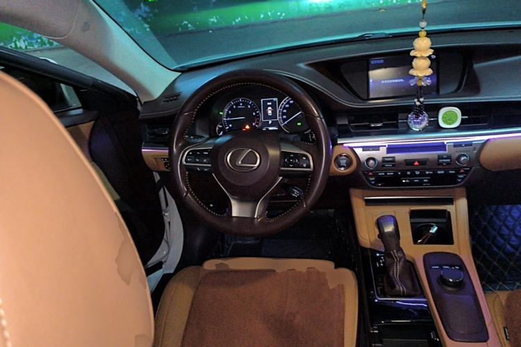 Used Lexus ES 2015 200 Elite Edition Steering Wheel