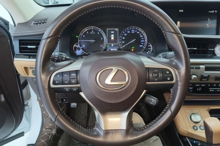 Used Lexus ES 2015 200 Elite Edition Steering Wheel