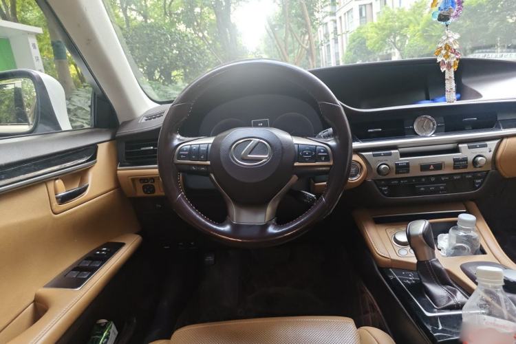 Used Lexus ES 2015 200 Elite Edition Steering Wheel