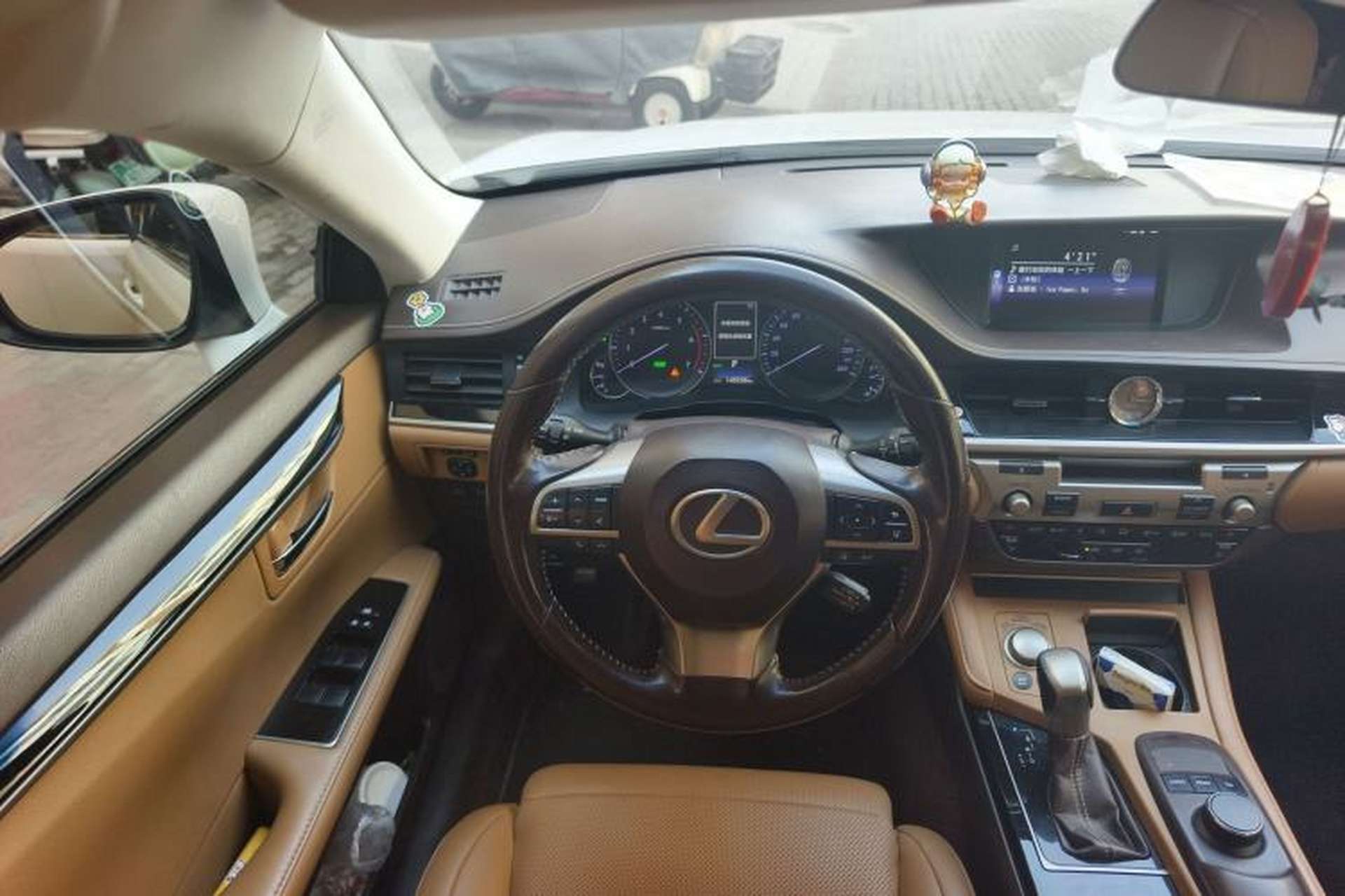 Used Lexus ES 2015 300h Comfort Edition Steering Wheel