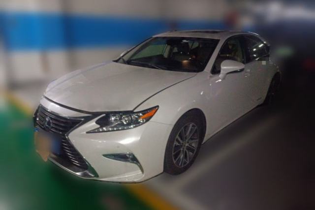 Used Lexus ES 2015 300h Comfort Edition