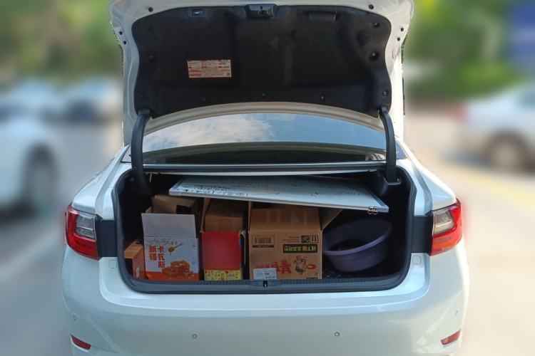 Used Lexus ES 2015 300h Luxury Edition Trunk