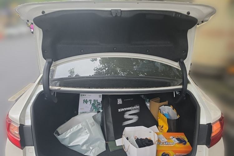 Used Lexus ES 2015 200 Comfort Edition Trunk