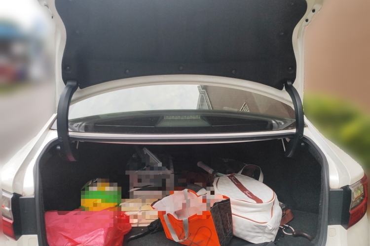 Used Lexus ES 2015 200 Elite Edition Trunk