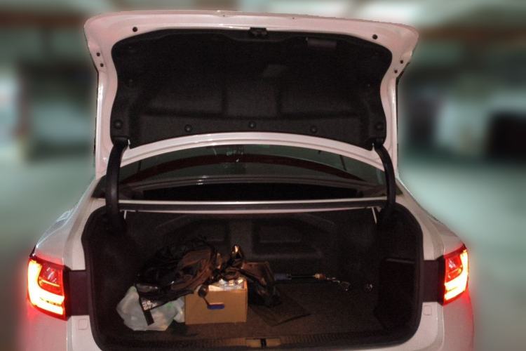 Used Lexus ES 2015 300h Comfort Edition Trunk