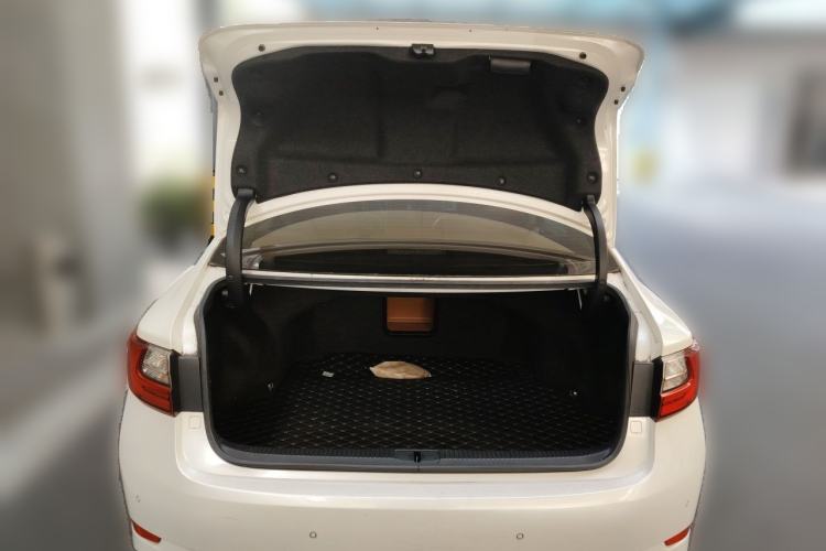 Used Lexus ES 2015 200 Elite Edition Trunk