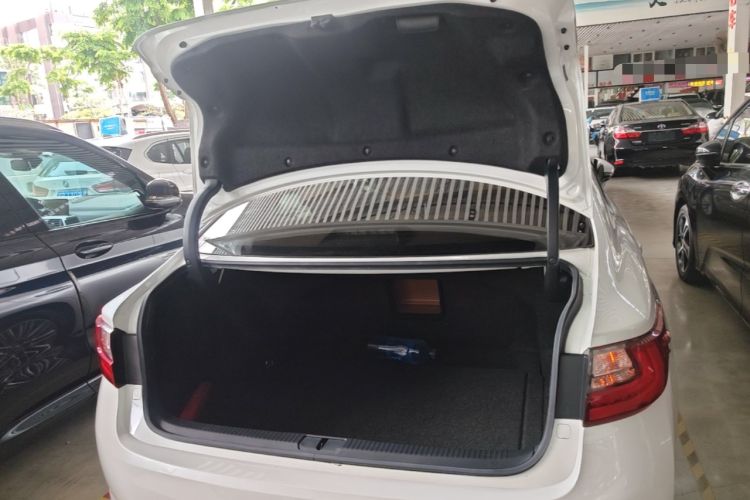 Used Lexus ES 2015 200 Comfort Edition Trunk