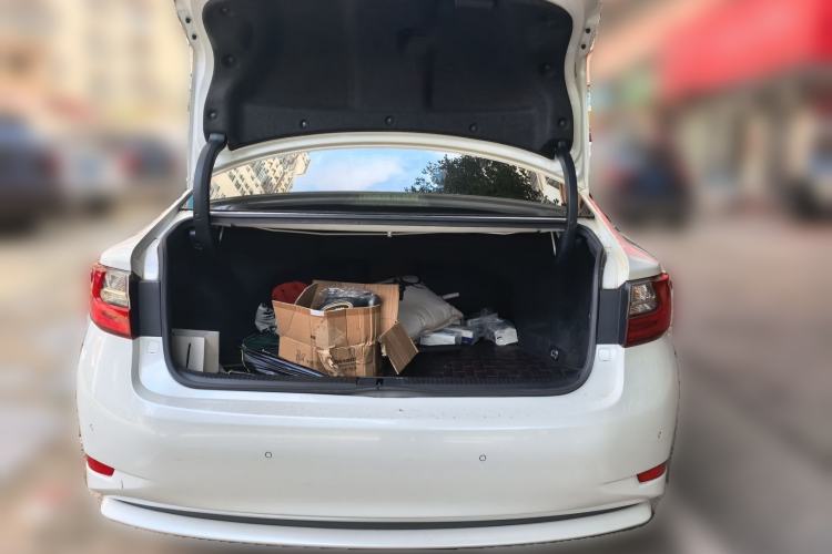 Used Lexus ES 2015 200 Elite Edition Trunk