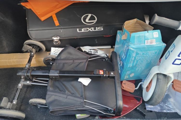 Used Lexus ES 2015 200 Elite Edition Trunk