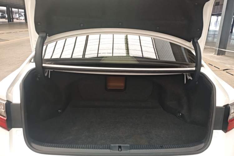 Used Lexus ES 2015 200 Elite Edition Trunk