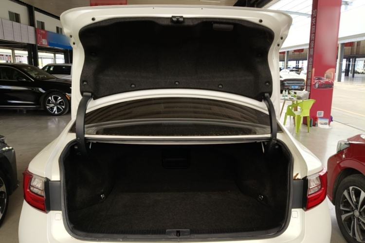 Used Lexus ES 2015 200 Elite Edition Trunk