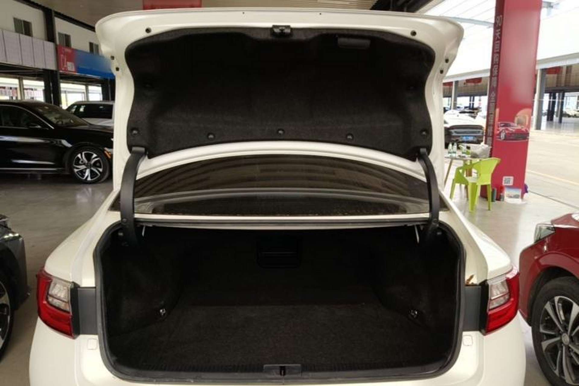Used Lexus ES 2015 200 Elite Edition Trunk