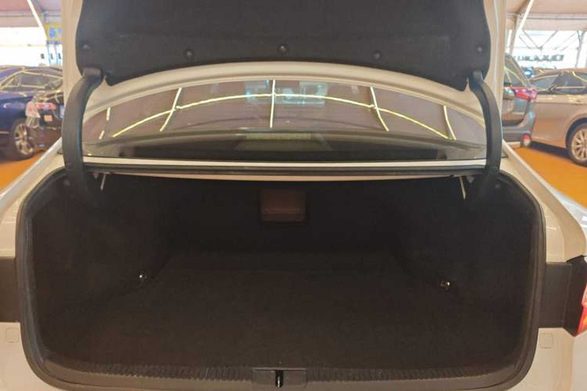 Used Lexus ES 2015 200 Elite Edition Trunk
