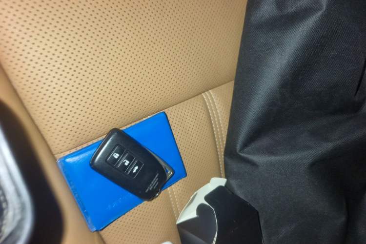 Used Lexus ES 2015 200 Comfort Edition Vehicle Key