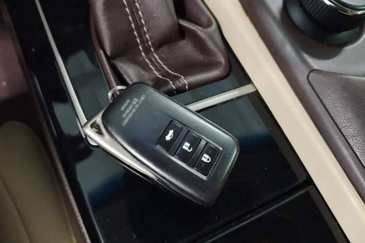 Used Lexus ES 2015 200 Elite Edition Vehicle Key