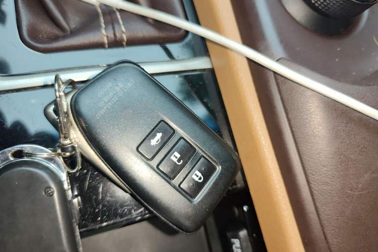 Used Lexus ES 2015 200 Elite Edition Vehicle Key