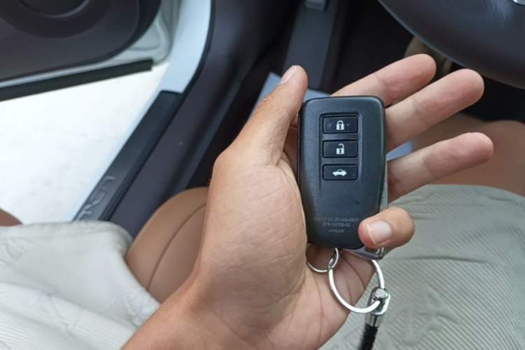 Used Lexus ES 2015 200 Elite Edition Vehicle Key
