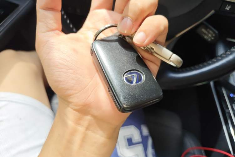 Used Lexus ES 2015 300h Comfort Edition Vehicle Key