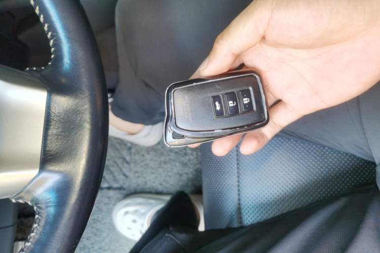 Used Lexus ES 2015 250 Elegant Edition Vehicle Key