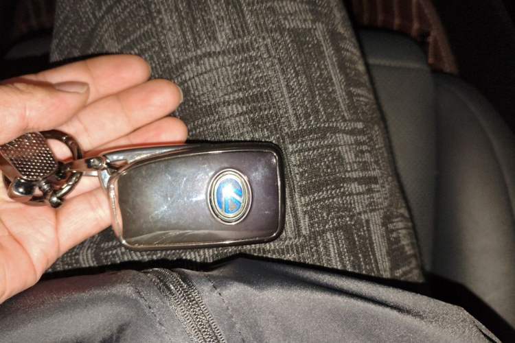 Used Lexus ES 2015 300h Comfort Edition Vehicle Key