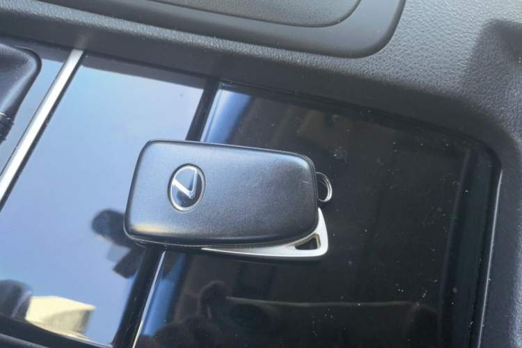 Used Lexus ES 2015 200 Elite Edition Vehicle Key