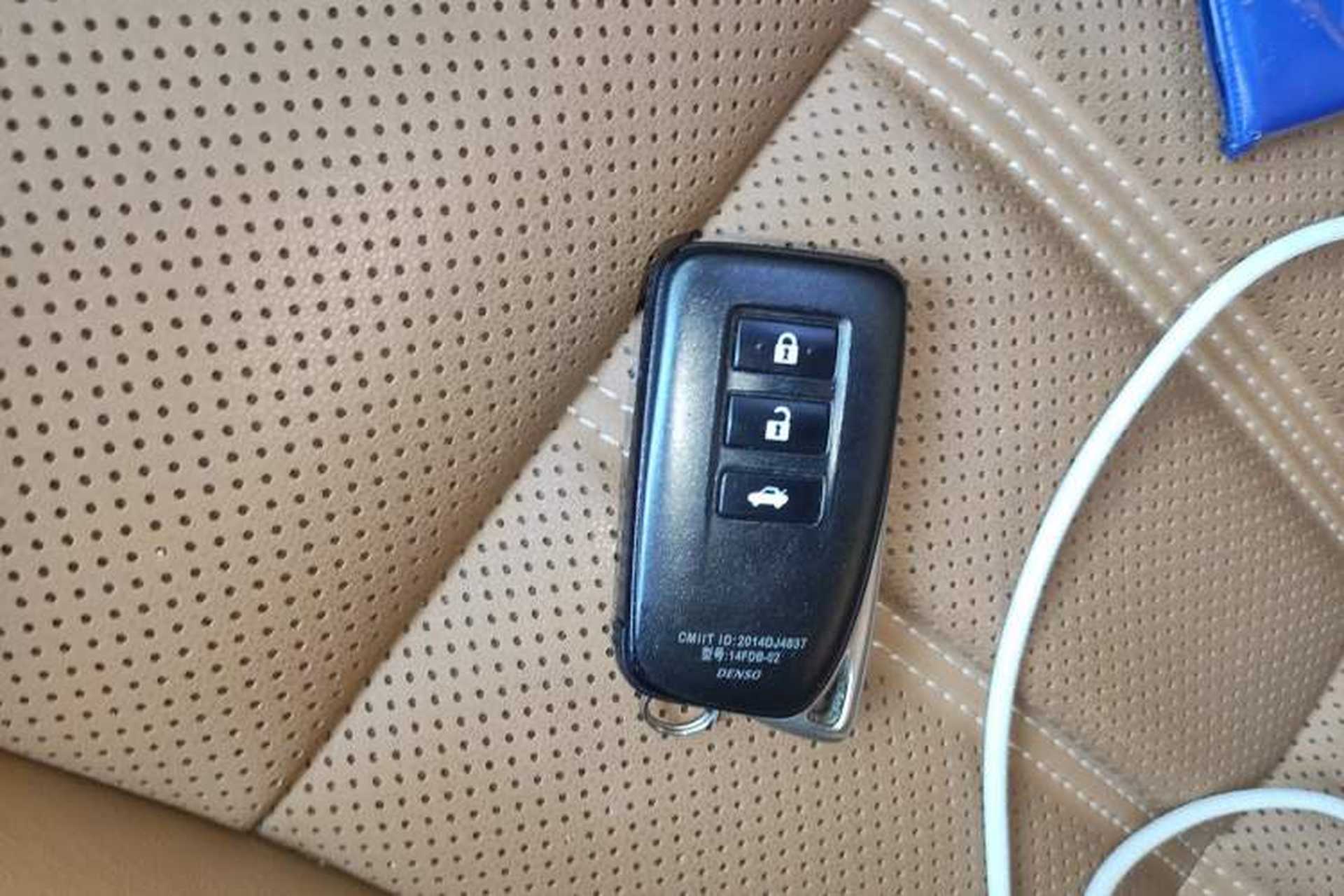 Used Lexus ES 2015 200 Elite Edition Vehicle Key