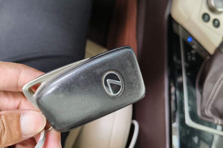 Used Lexus ES 2015 200 Elite Edition Vehicle Key