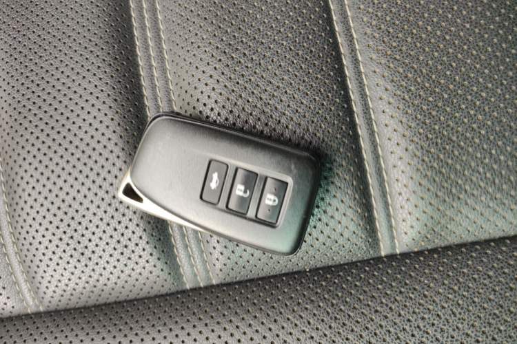Used Lexus ES 2015 200 Elite Edition Vehicle Key