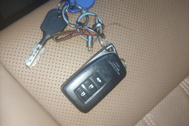 Used Lexus ES 2015 200 Elite Edition Vehicle Key