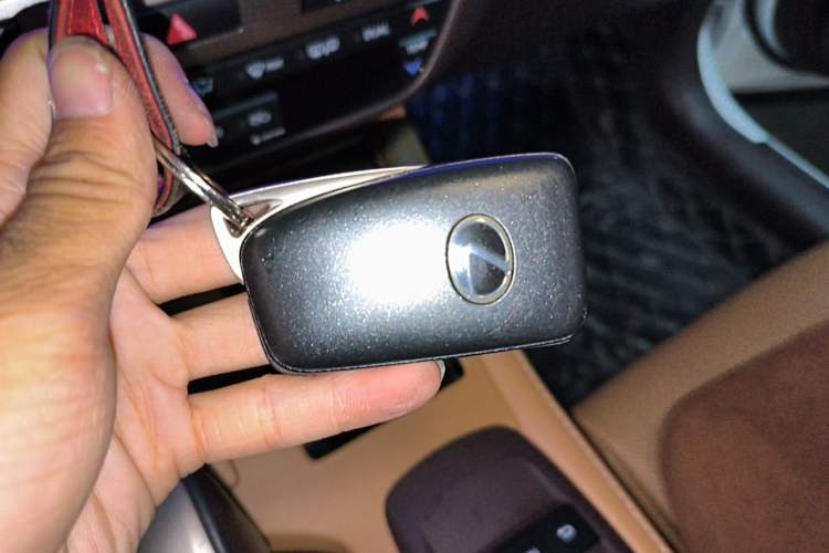 Used Lexus ES 2015 200 Elite Edition Vehicle Key