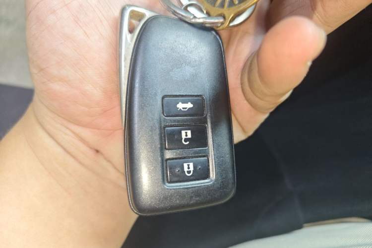 Used Lexus ES 2015 200 Elite Edition Vehicle Key