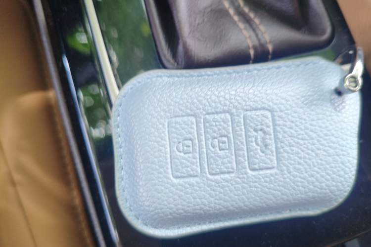 Used Lexus ES 2015 300h Comfort Edition Vehicle Key
